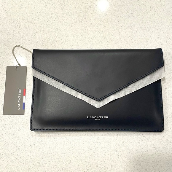 Lancaster Paris Crossbody Envelope Clutch! NWT Navy Smooth Leather handbag! - Picture 5 of 11